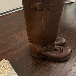 Steve madden talk brown leather boots